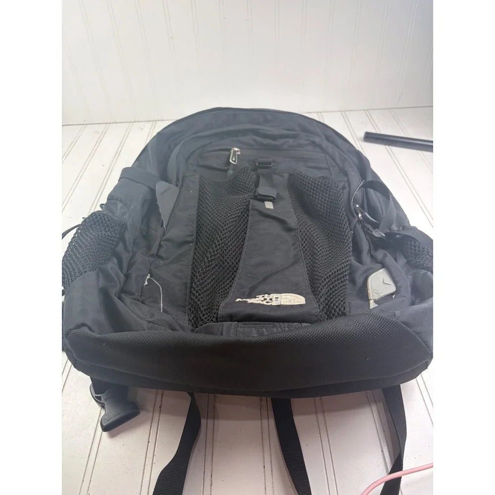The North Face Recon Black Laptop Bag Hiking Daypack Backpack Unisex